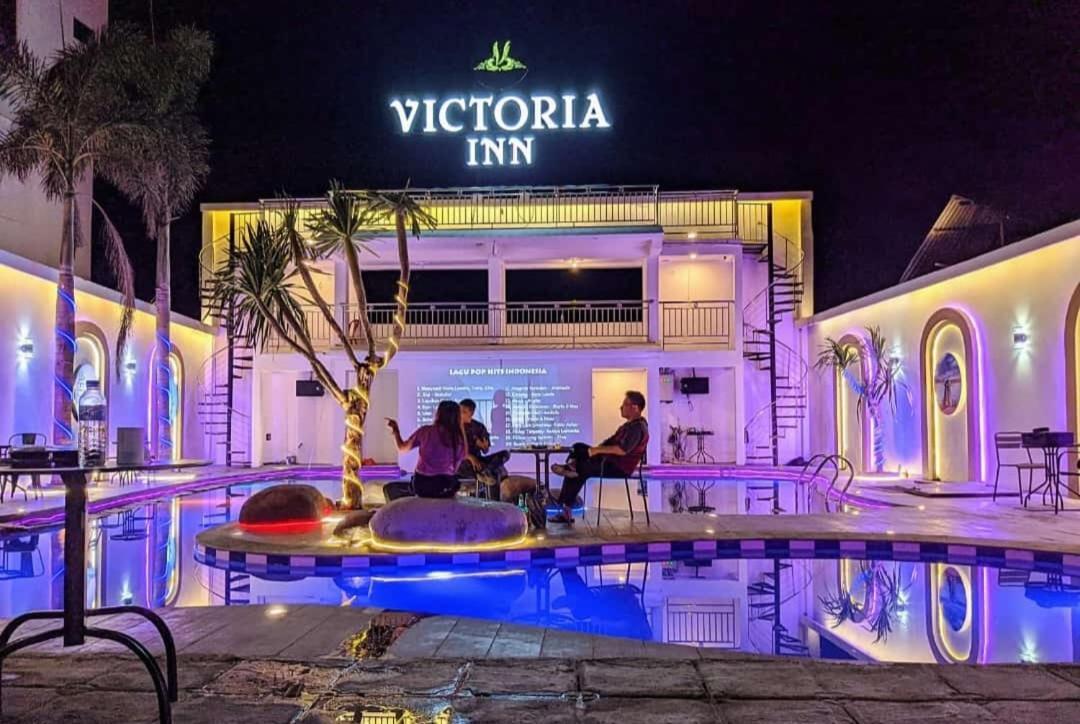 Victoria Inn Manado Exterior foto