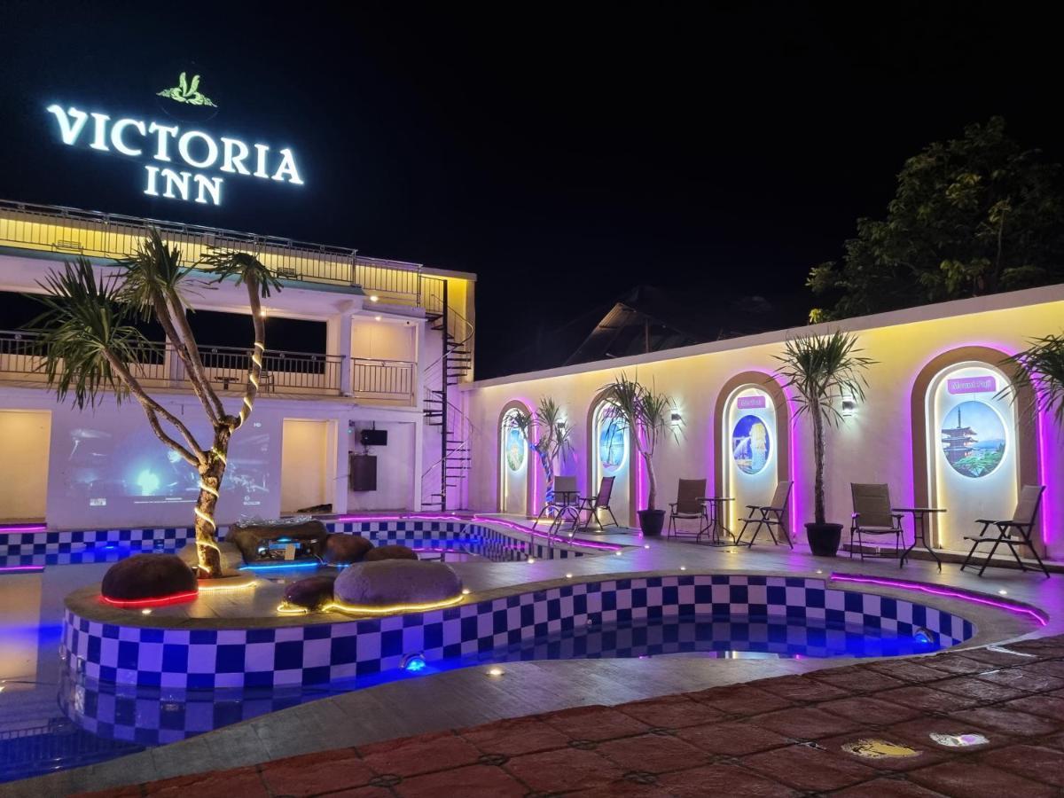 Victoria Inn Manado Exterior foto