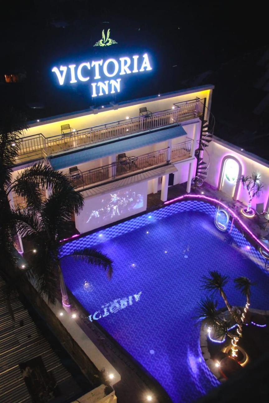 Victoria Inn Manado Exterior foto